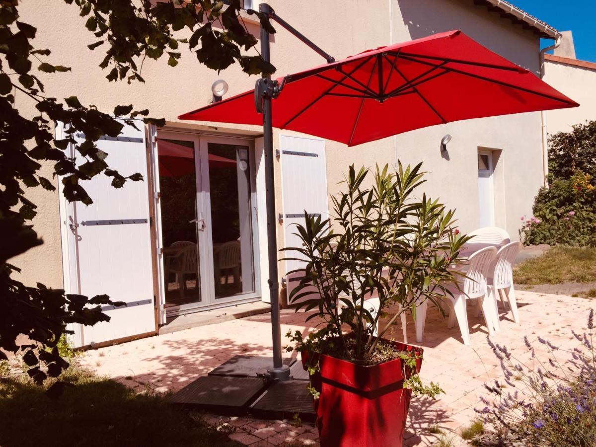 La Maison Madame Villa Chambretaud Luaran gambar