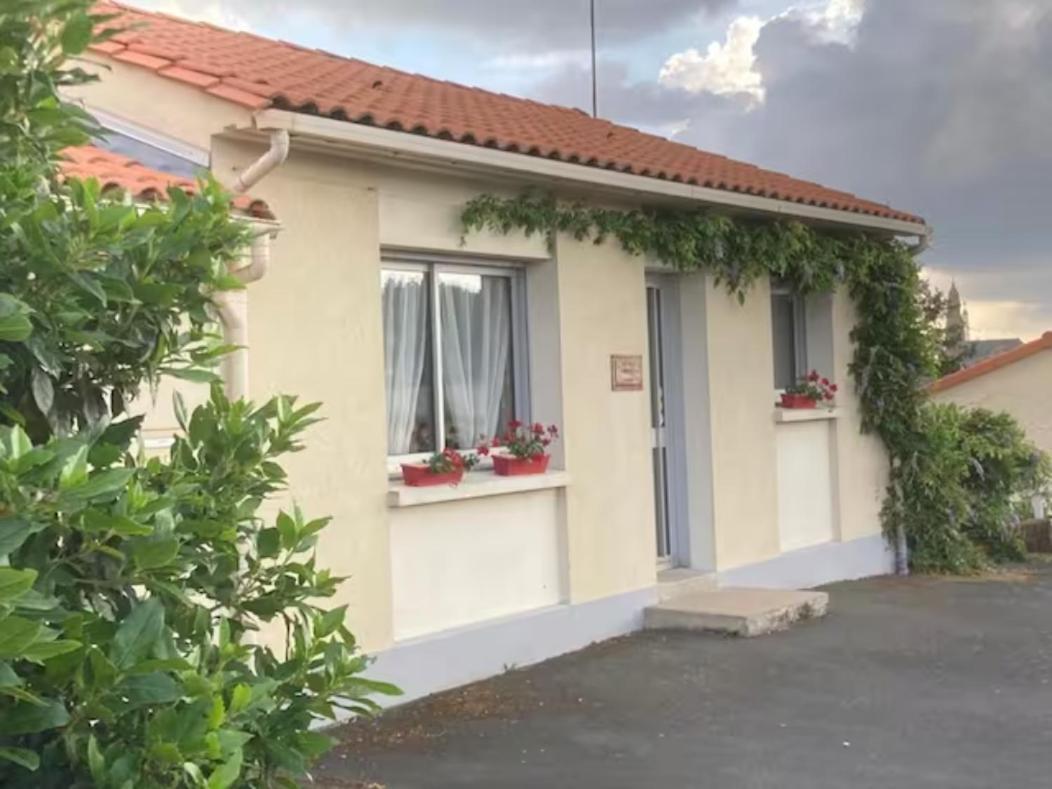 La Maison Madame Villa Chambretaud Luaran gambar